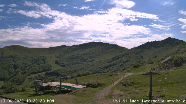 La nuova stazione meteo con webcam della Val di Luce a quota 1650 mt